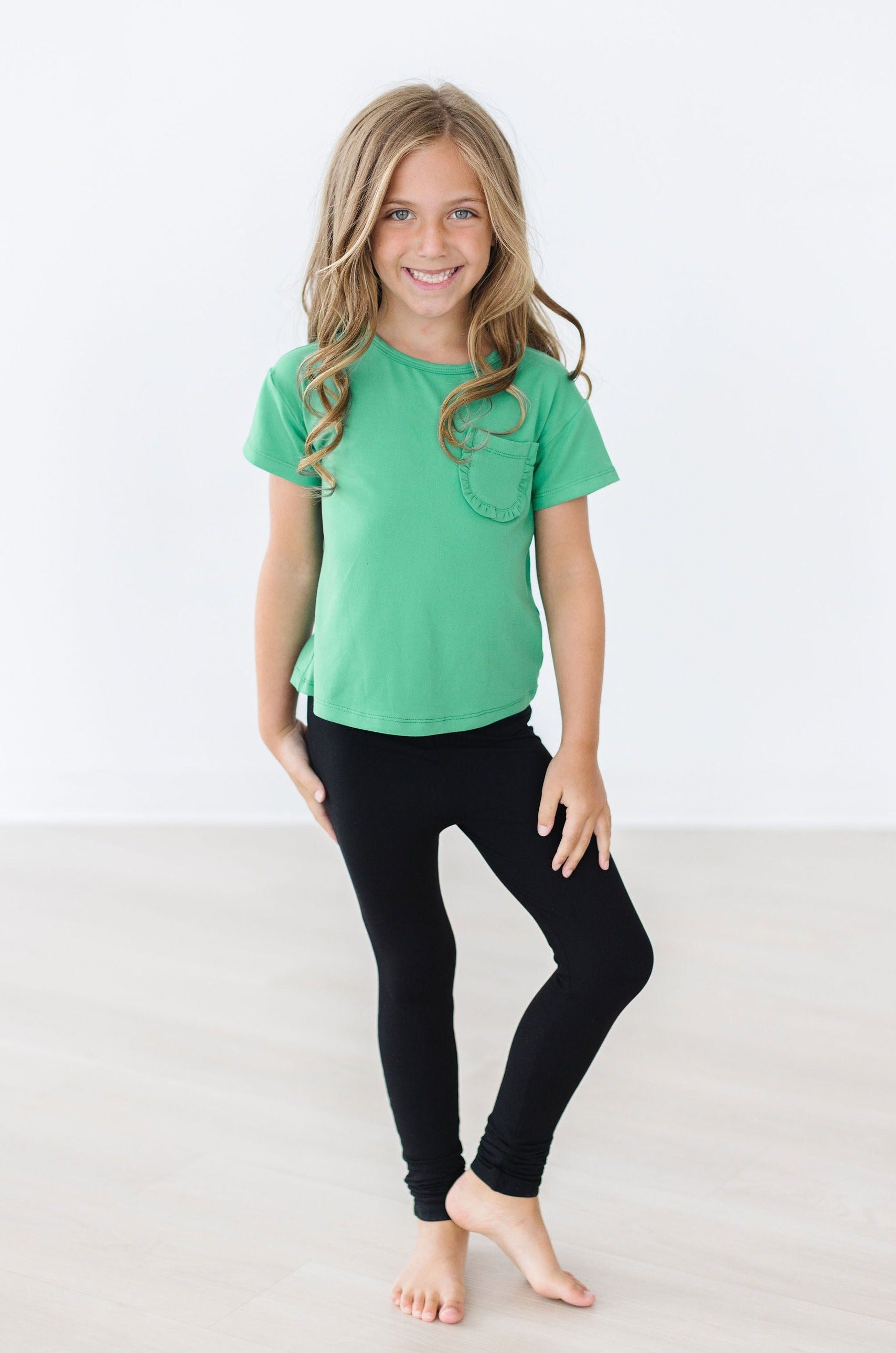 Kelly Green Ruffle Pocket Tee-dogsvalley ®